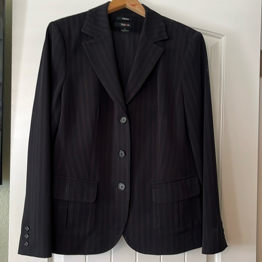 Woman’s Size 12/14 Suit